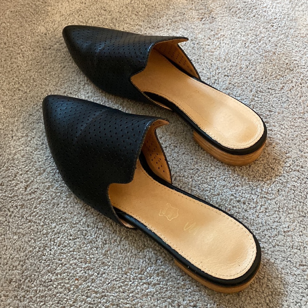 Mi.Mi Saffron Genuine Black Leather Size 9 w/ Box